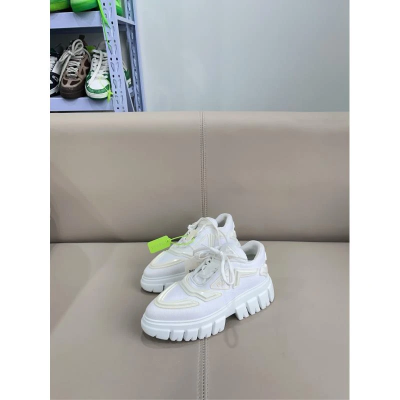 99新 Prada/普拉达 Prada thuder纯白老爹鞋  36码 d4724