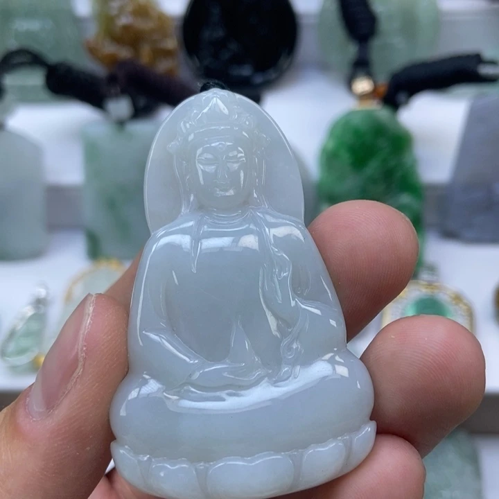 翡翠颈饰未镶嵌缅甸A货翡翠观音