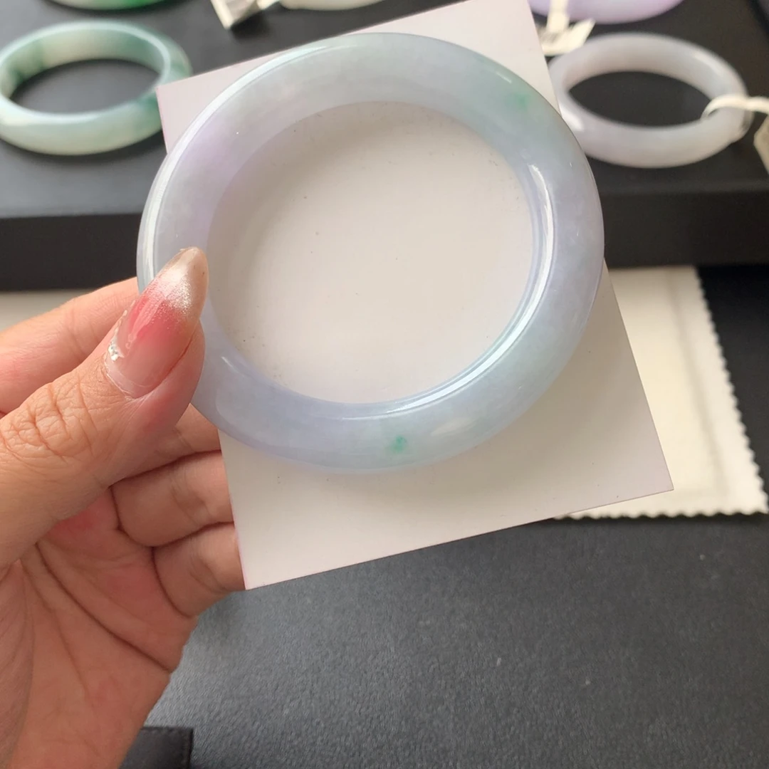 翡翠未镶嵌手镯55.5圆