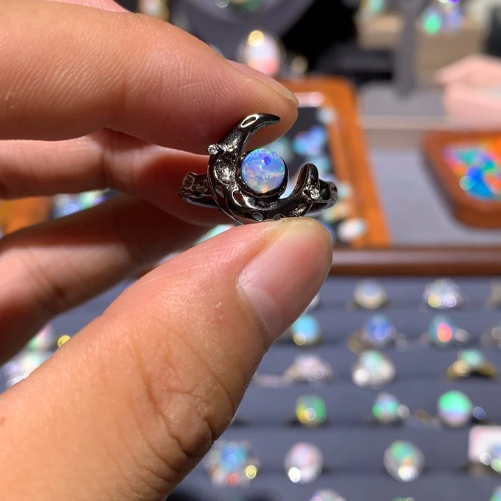 Y****欧泊银S925镶嵌欧泊戒指