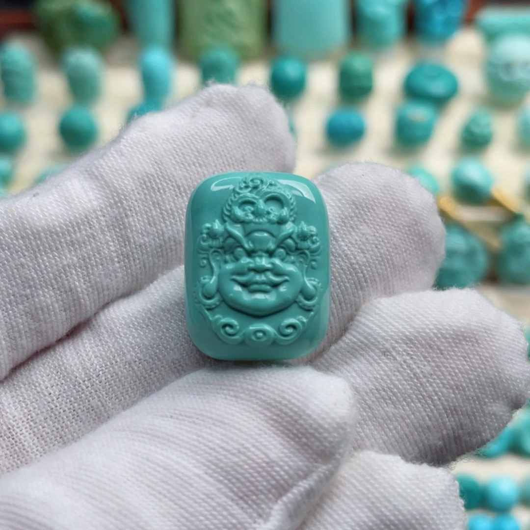 未镶嵌绿松石珠宝奇石