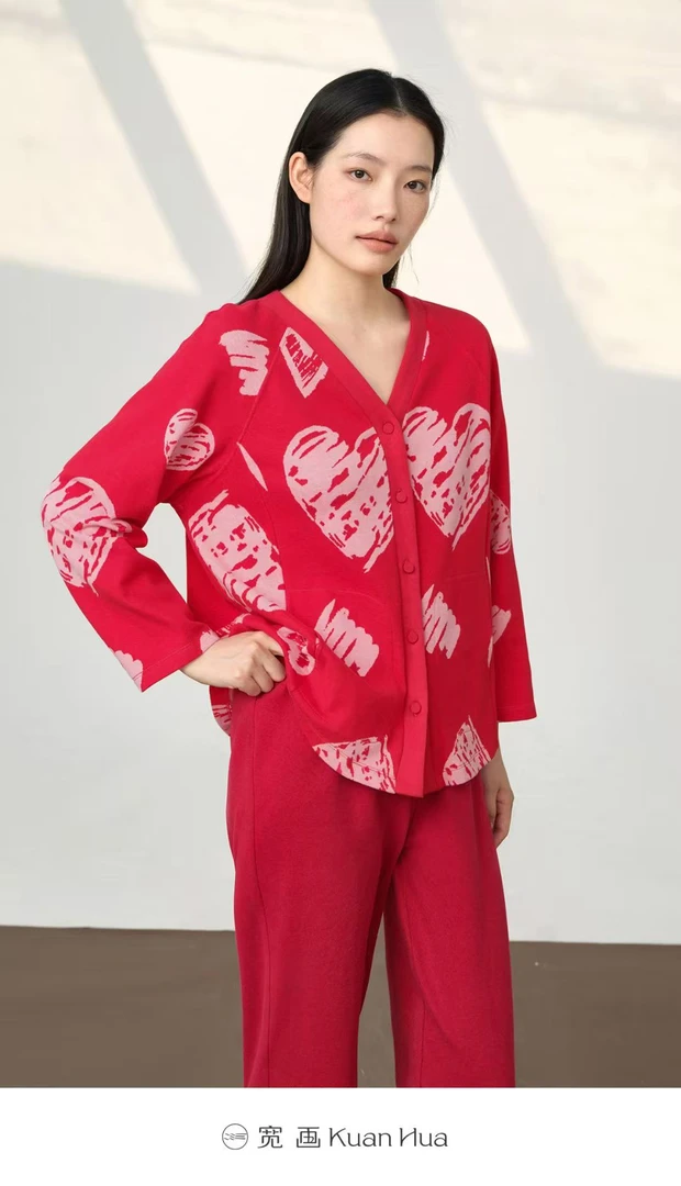 宽画98072成人女秋季情侣睡衣舒适简约透气圆领怦然心动系列