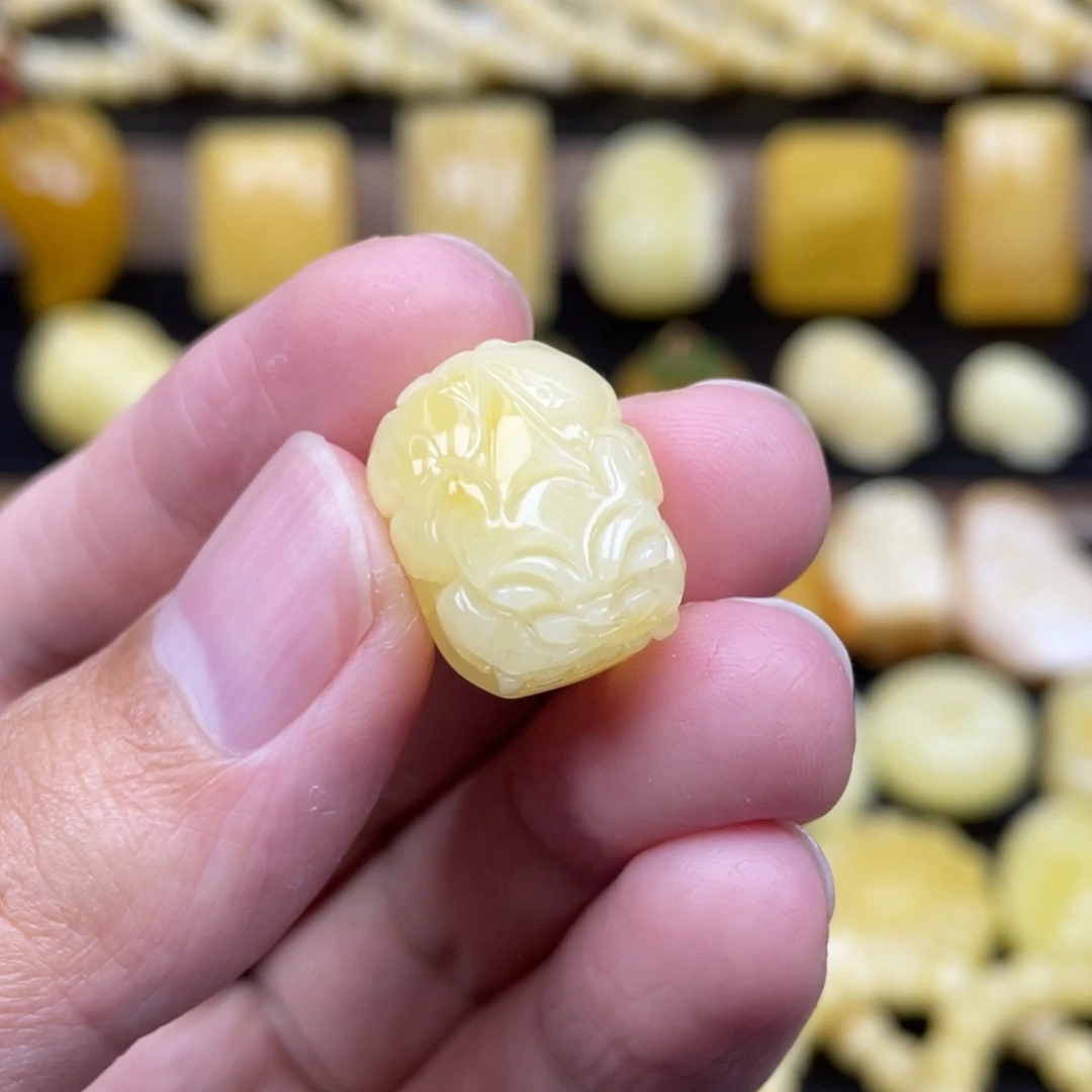 琥珀未镶嵌裸石琥珀蜜蜡