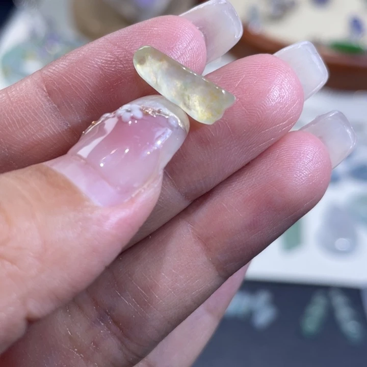 看****颈饰未镶嵌翡翠随行