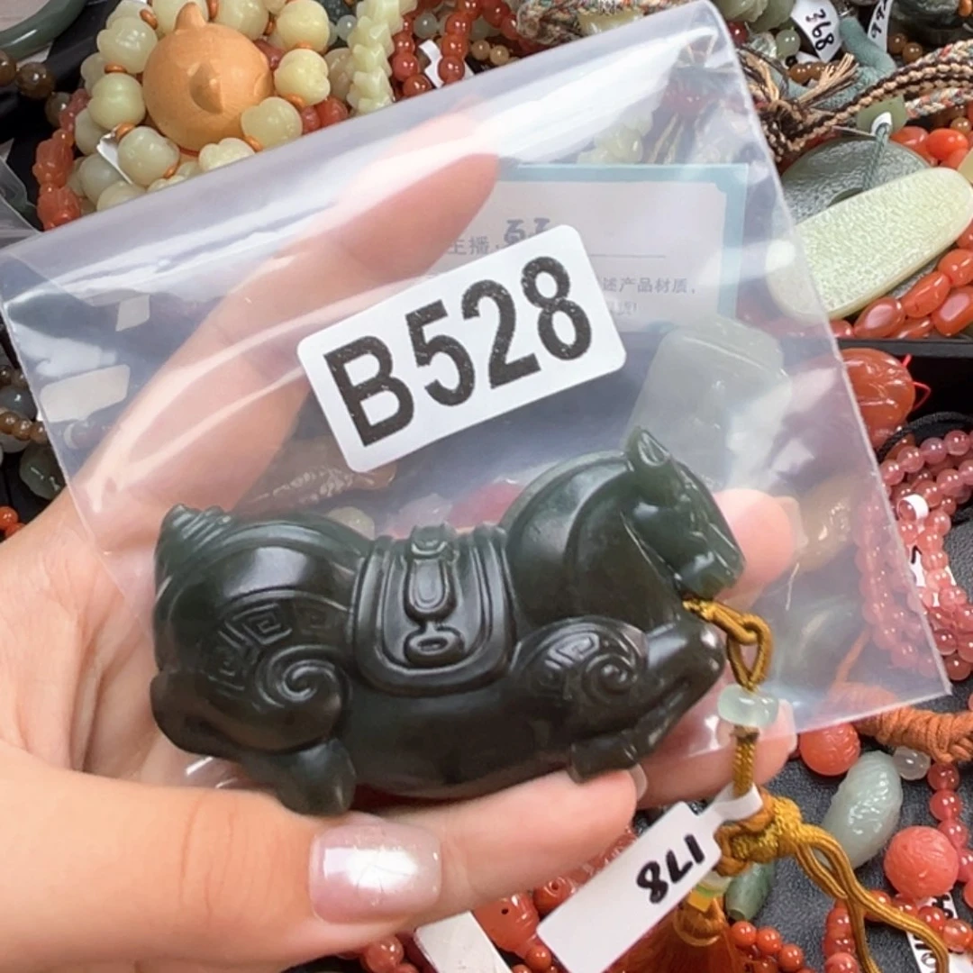 未镶嵌和田玉珠宝奇石海**1