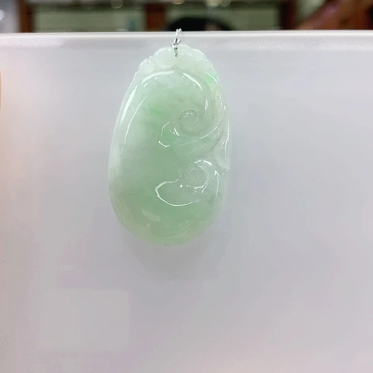 颈饰未镶嵌翡翠如意
