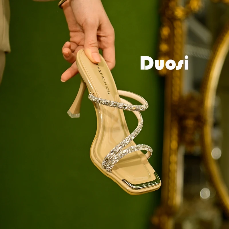 【DUOSI】7.5cm水钻细带一字凉拖鞋女外穿时尚细跟高跟鞋L86-209