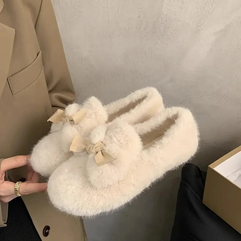 一脚蹬白色毛绒仙女毛毛鞋子女秋冬季外穿加绒2025新款孕妇豆豆鞋