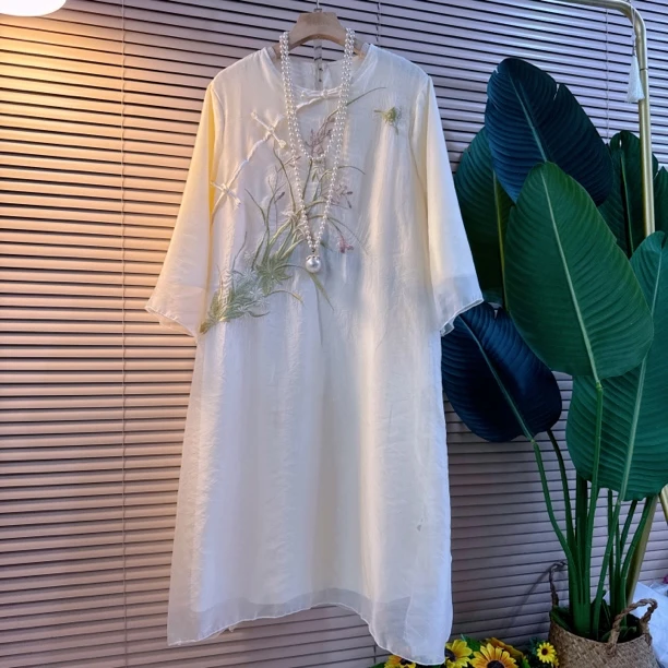 新中式夏季新款民族风刺绣大码连衣裙薄款国风复古斜襟新式旗袍裙