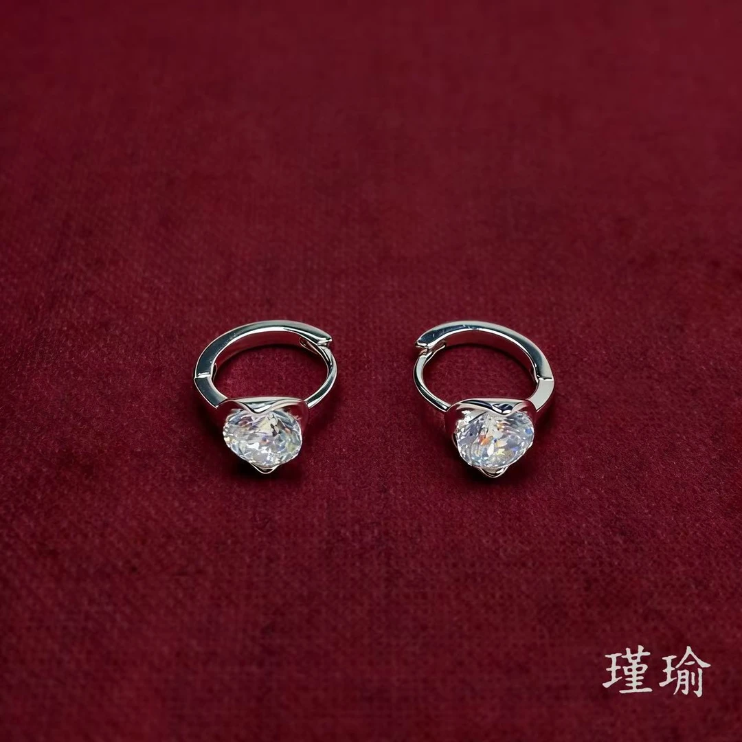 N0935经典白色双爪耳环多样性发货49946