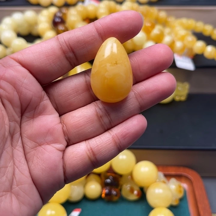 e***h琥珀未镶嵌珠宝奇石M90号妖花微瑕