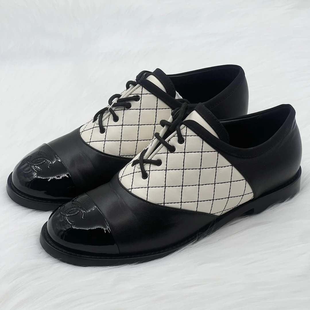 99新 Chanel/香奈儿 黑白经典英伦鞋 39码 公价1.3w  j1020