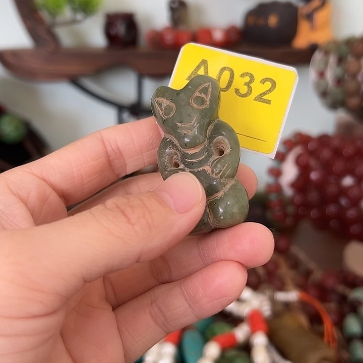 和田玉（糖玉）未镶嵌颈饰