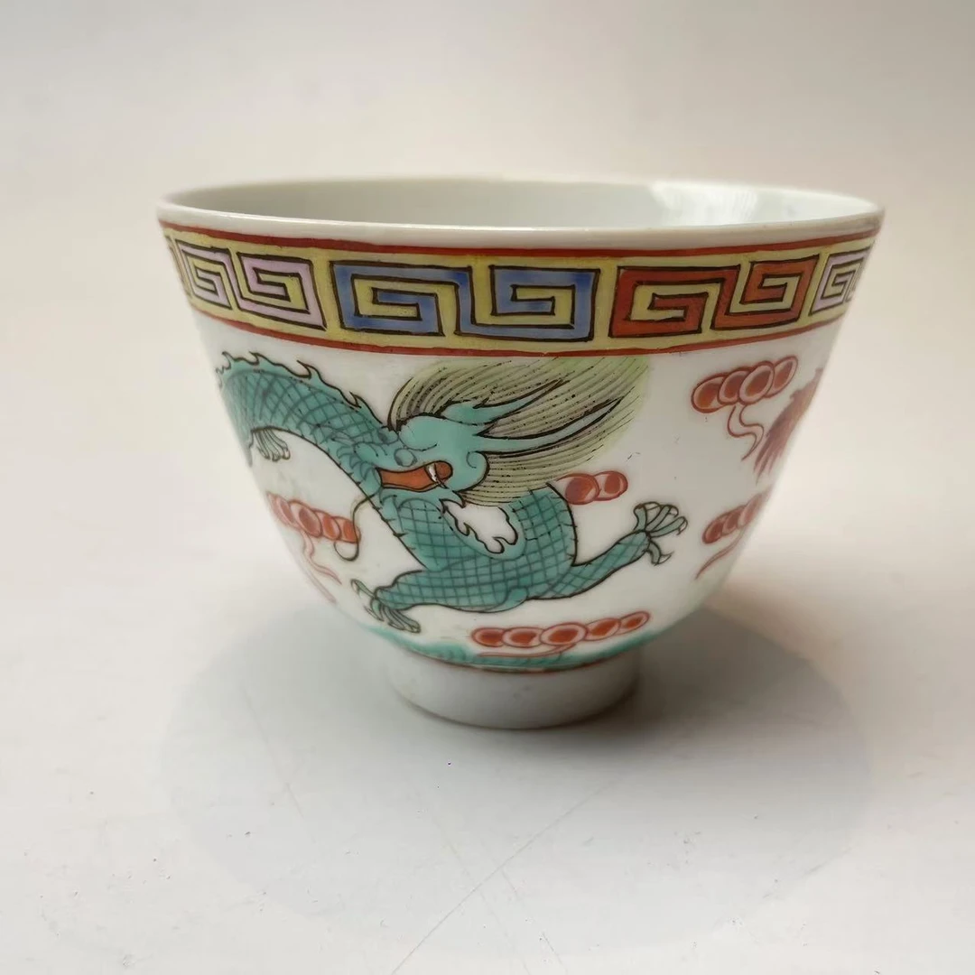 粉彩双龙戏珠杯BY09X1225