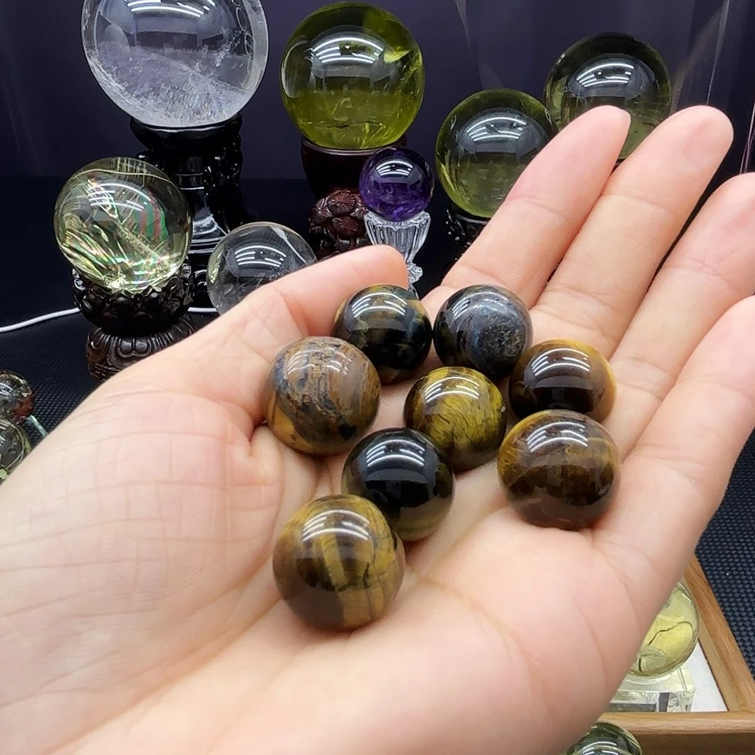 珠宝半成品水晶未镶嵌8颗