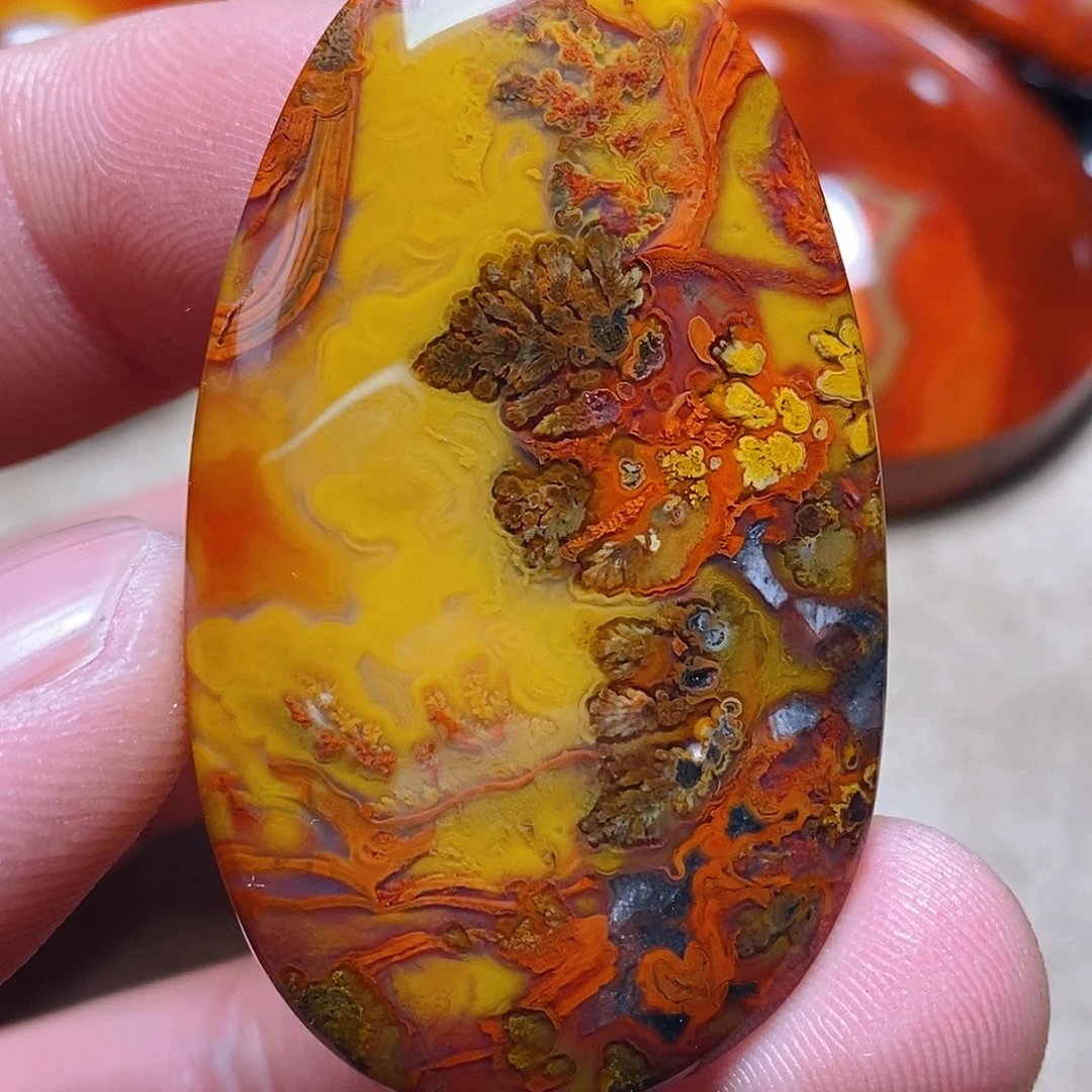 玛瑙/玉髓颈饰未镶嵌L**Y