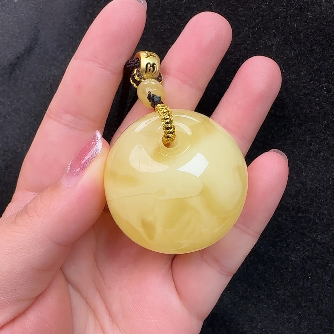 蜜蜡未镶嵌珠宝奇石