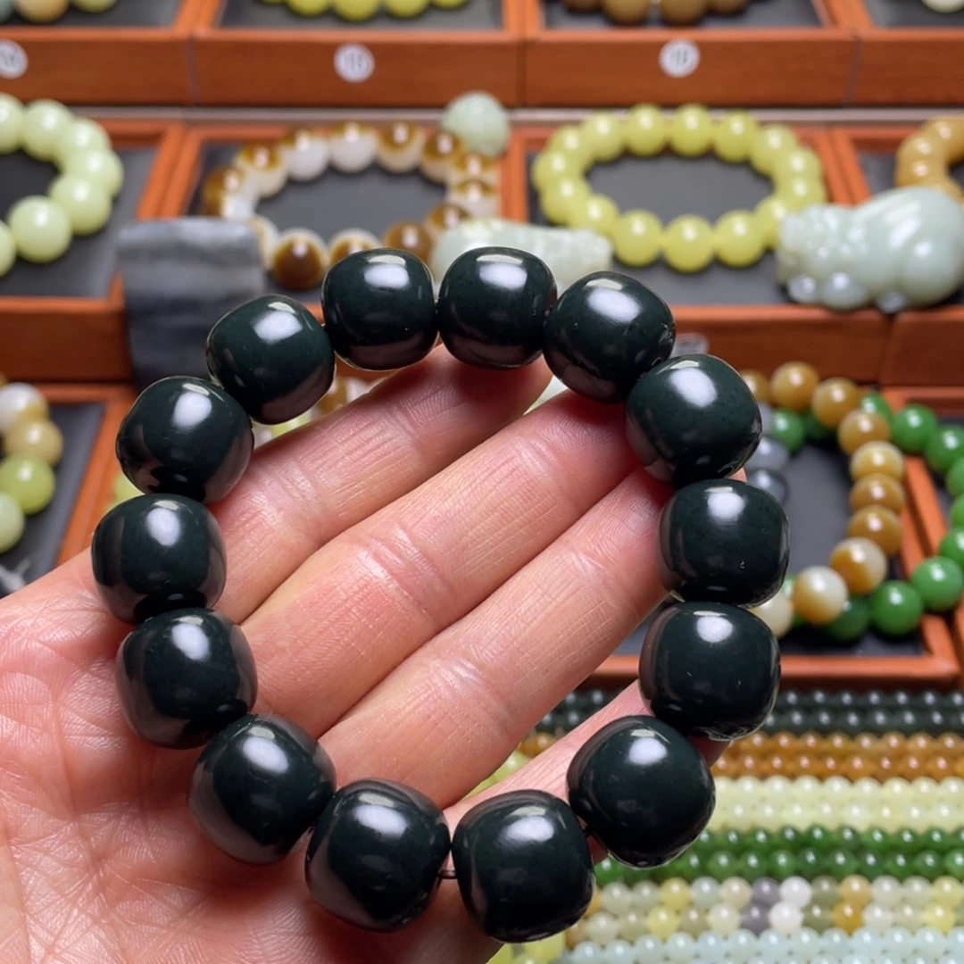 和田玉未镶嵌手串