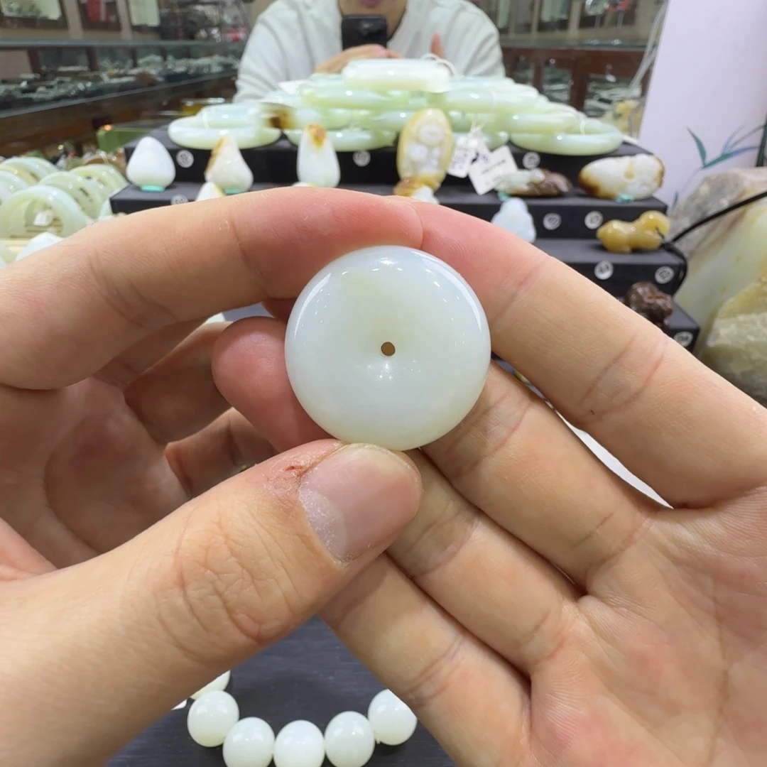 和田玉未镶嵌吊坠(赠链)新疆和田玉