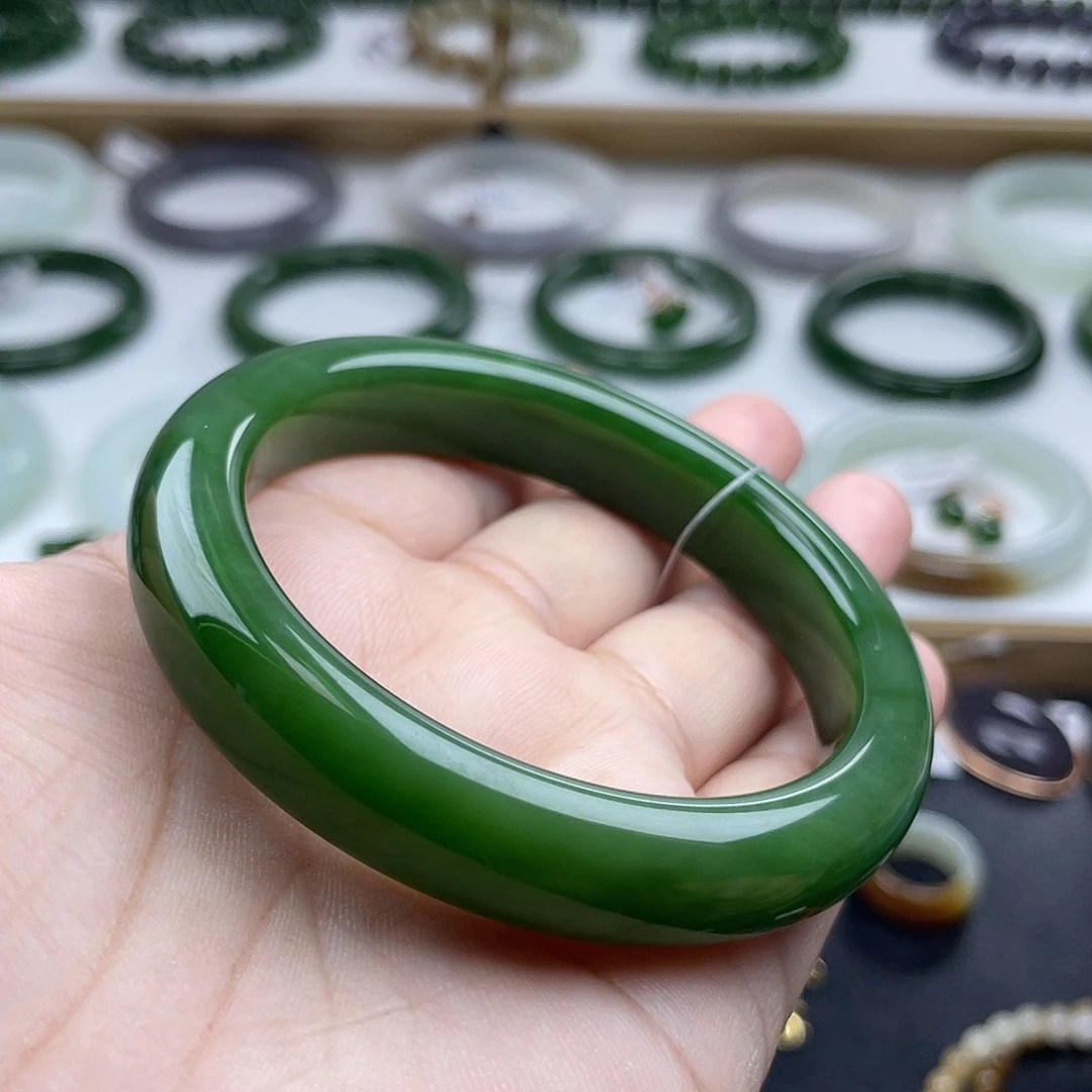 和田玉（碧玉）手镯未镶嵌