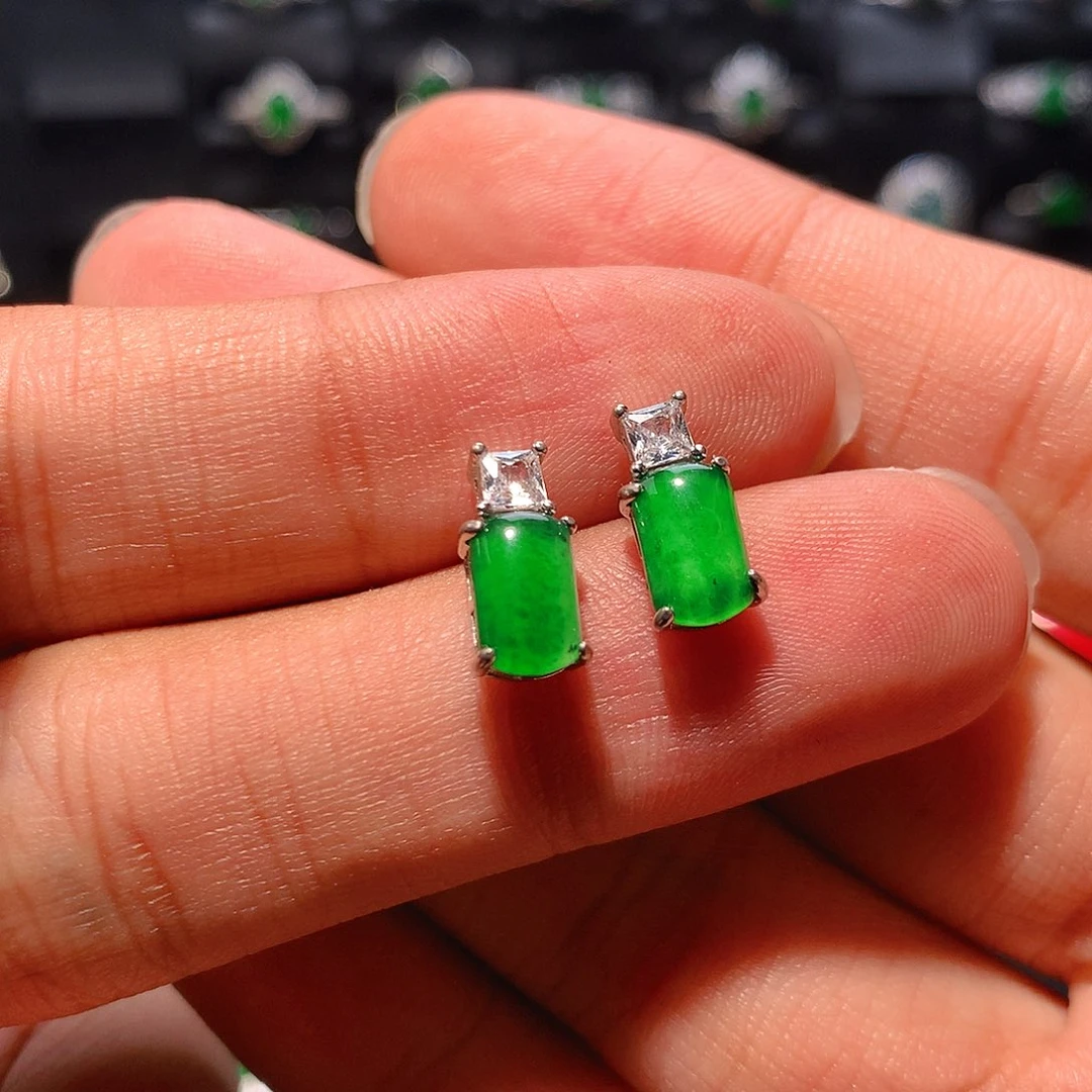 翡翠未镶嵌耳钉耳钉