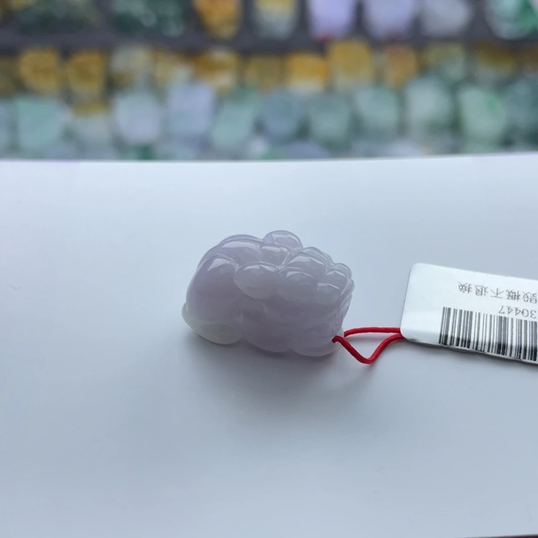 翡翠颈饰未镶嵌呦*香貔貅