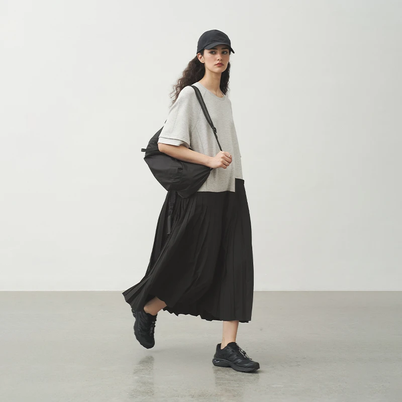 半圆莫代尔混纺女装[文艺]2025夏季圆领针织拼接连衣裙女25125606