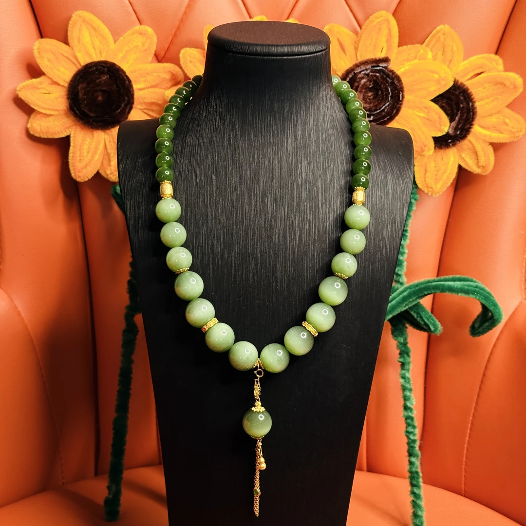 壹屿珠宝 7713 18K金和田玉典藏颈饰