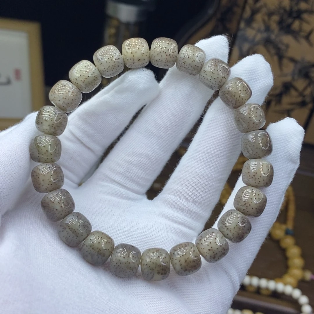 手串星月菩提SS级 10/9➕灰冰糖玉化火龙果星无烟花