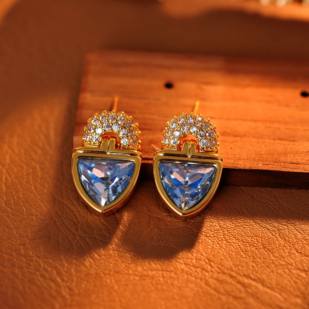 铜合金锆石耳饰 耳钉新原创法式时尚个性蓝色锆石高级感小众043号