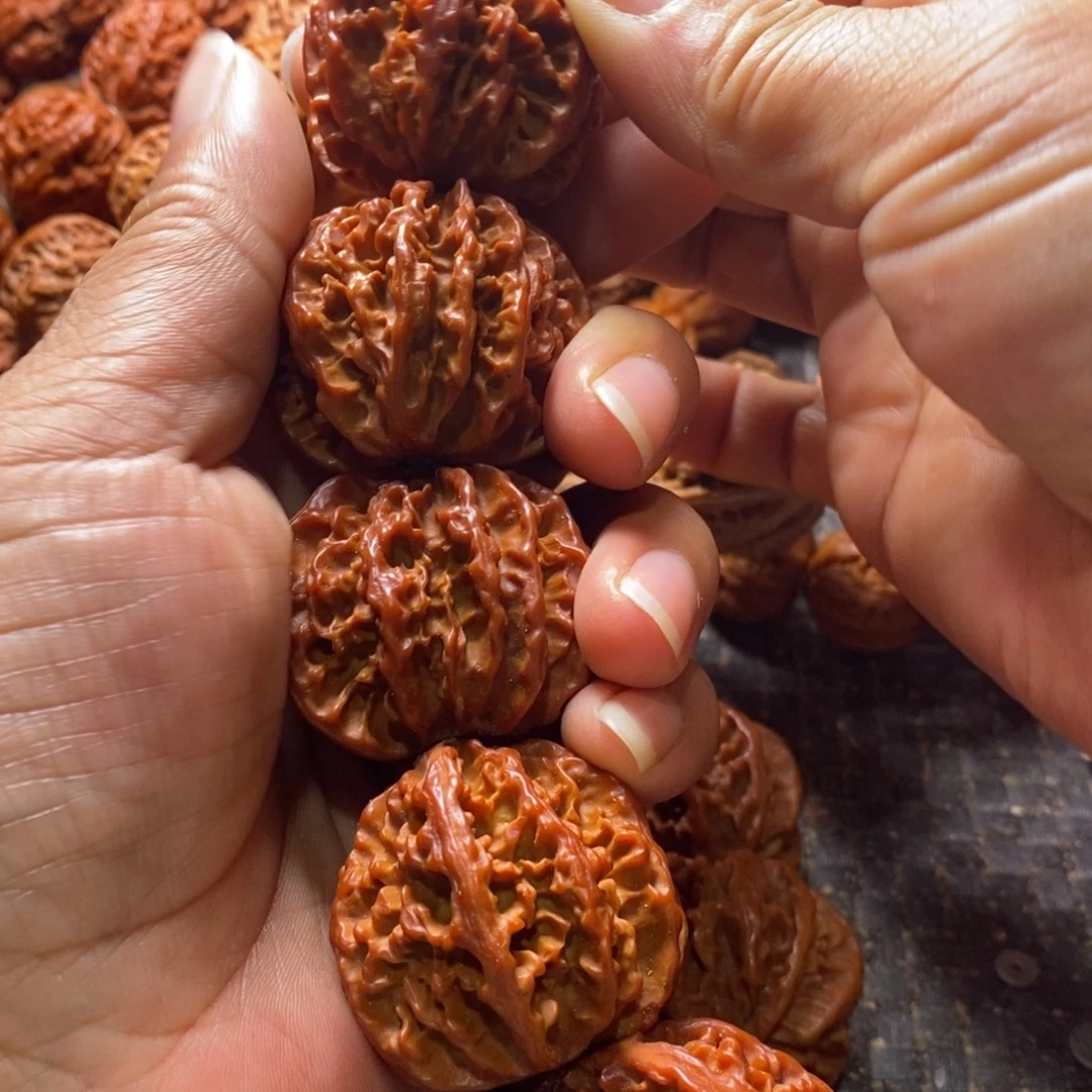 狙***手文玩核桃吊坠粗筋八棱