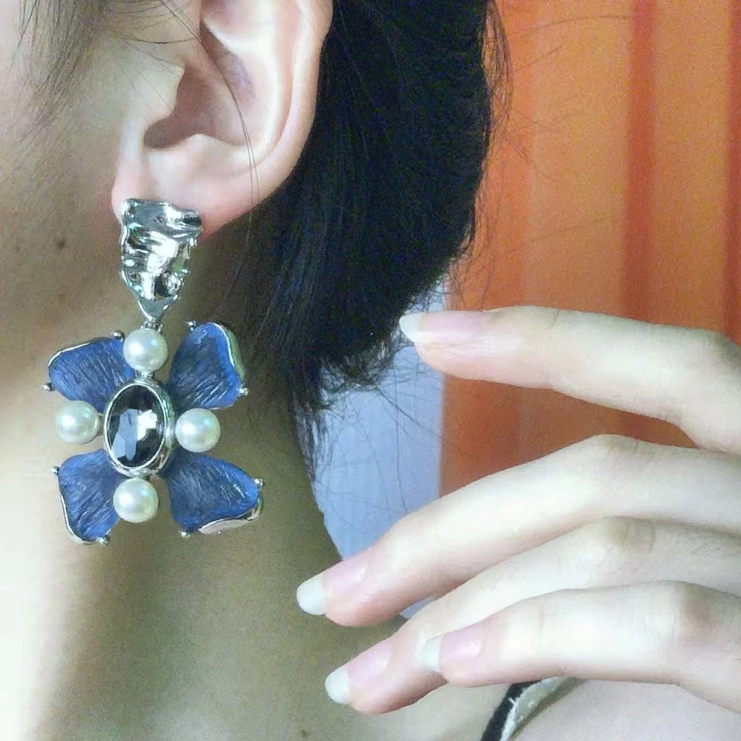 铜合金锆石耳饰 欧美别致镶花朵耳环法式轻奢重工夸张高级感小众