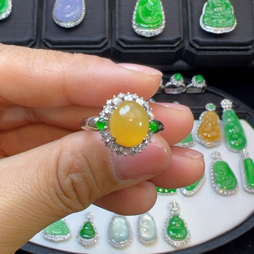 翡翠戒指18K金镶嵌收到货48小时鉴赏期