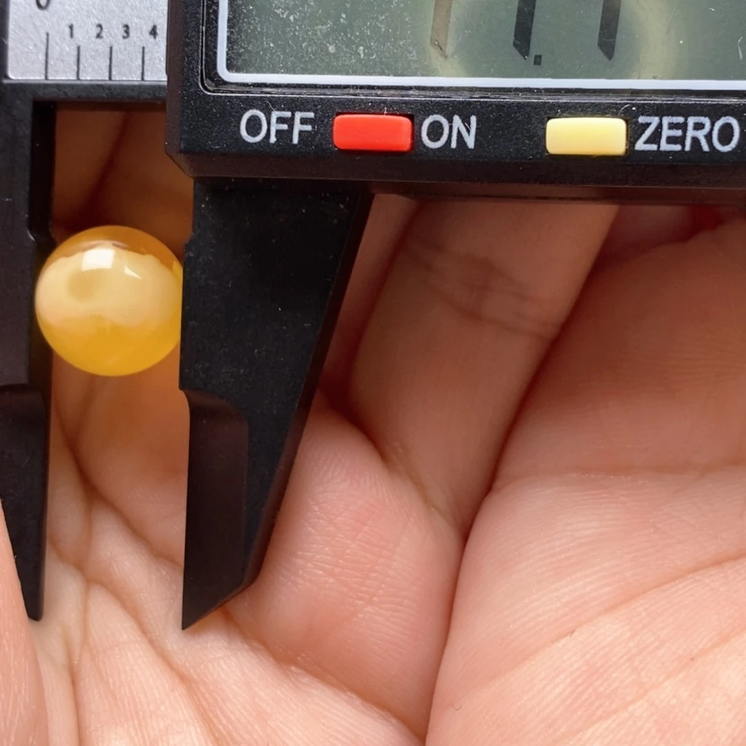 琥珀未镶嵌珠宝奇石蜜蜡圆珠