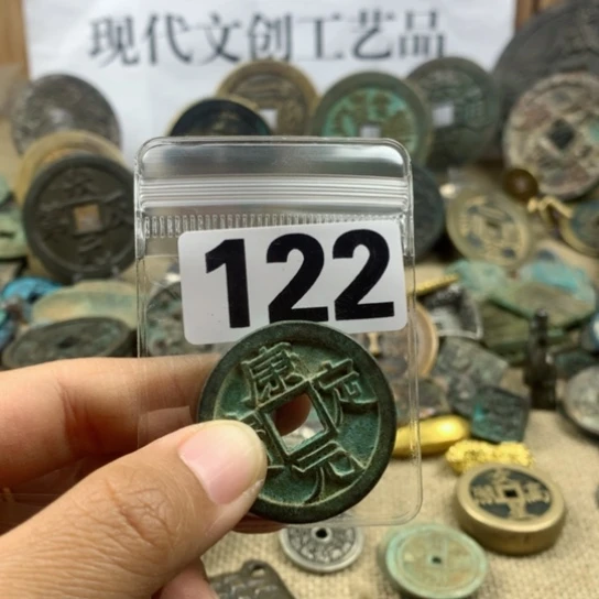 铜用****8现代文创工艺品