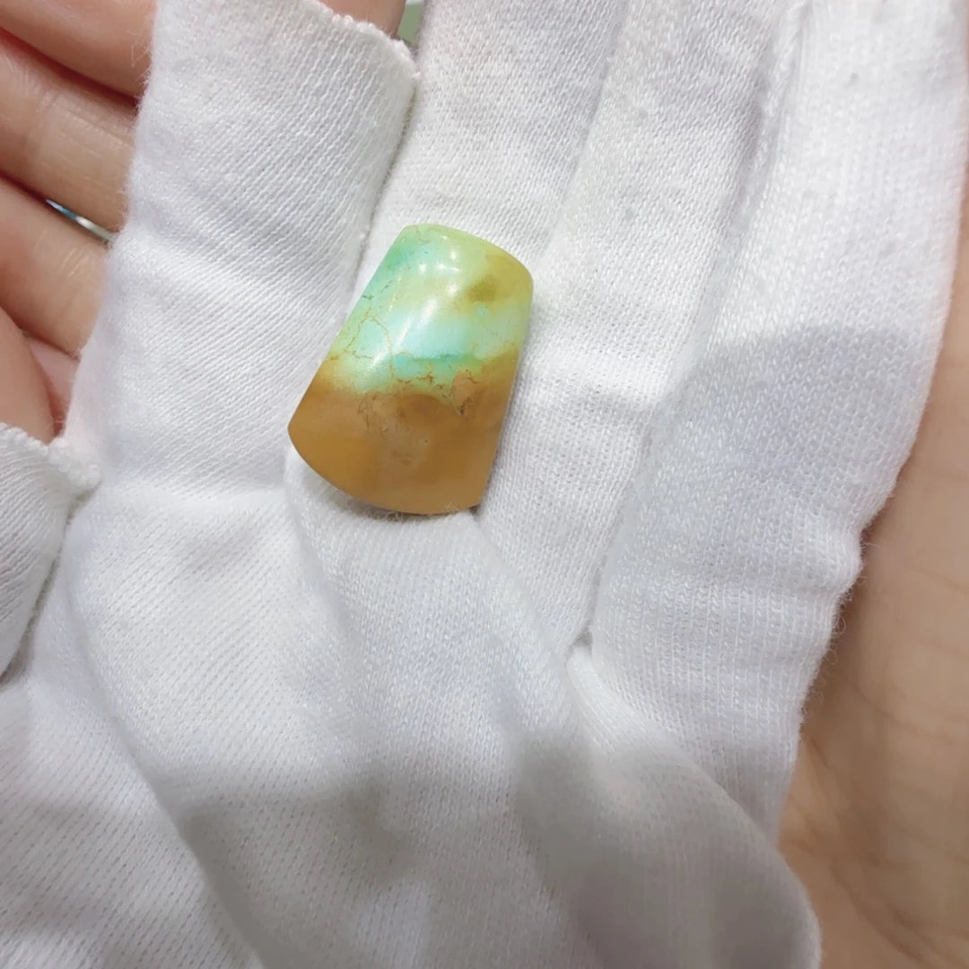 绿松石未镶嵌原矿绿松石