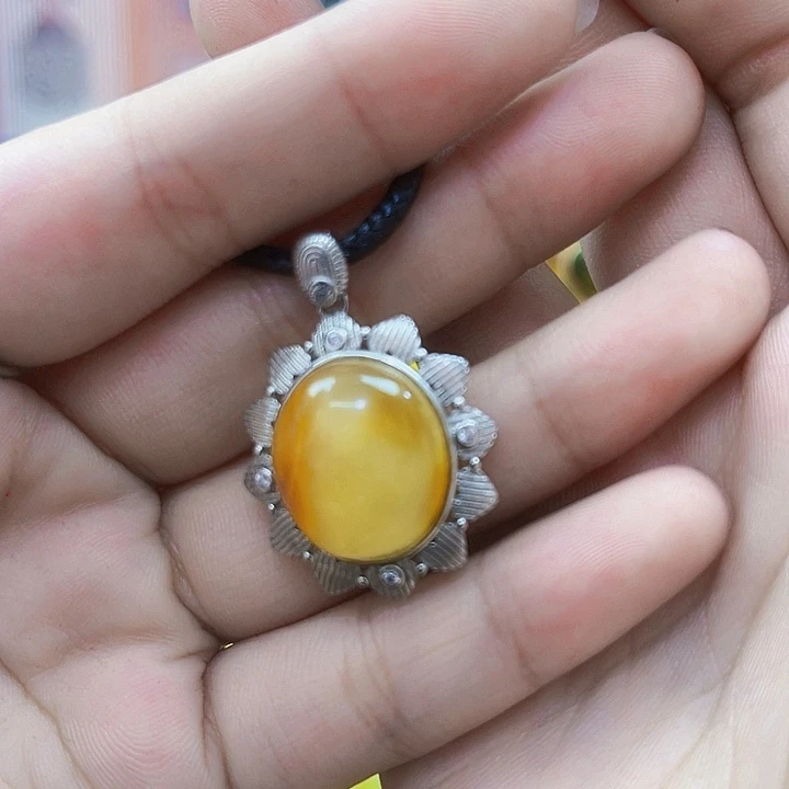 琥珀银S925镶嵌手镯吊坠