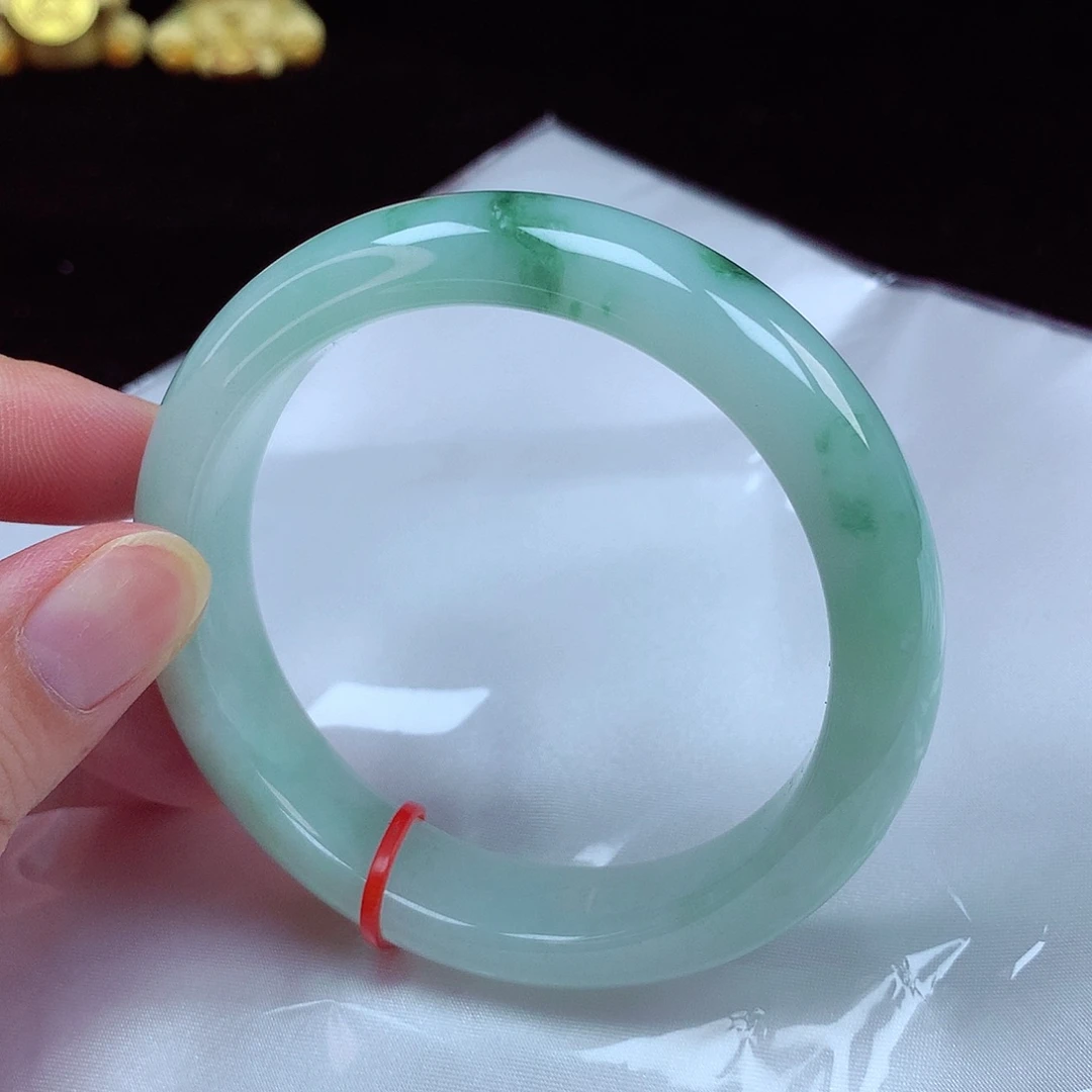 翡翠手镯未镶嵌58-59圈