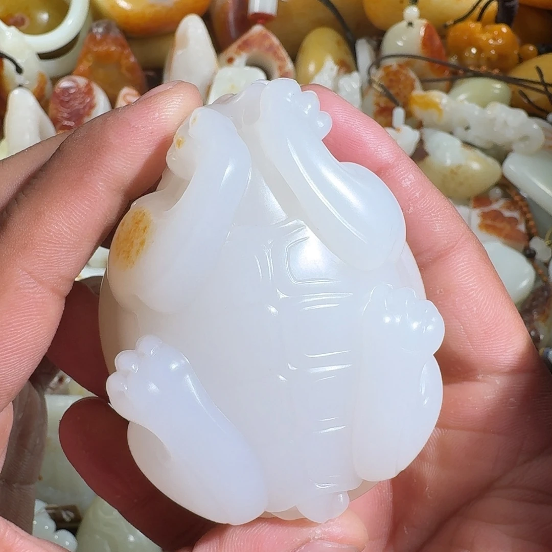 夏****和田玉未镶嵌挂件