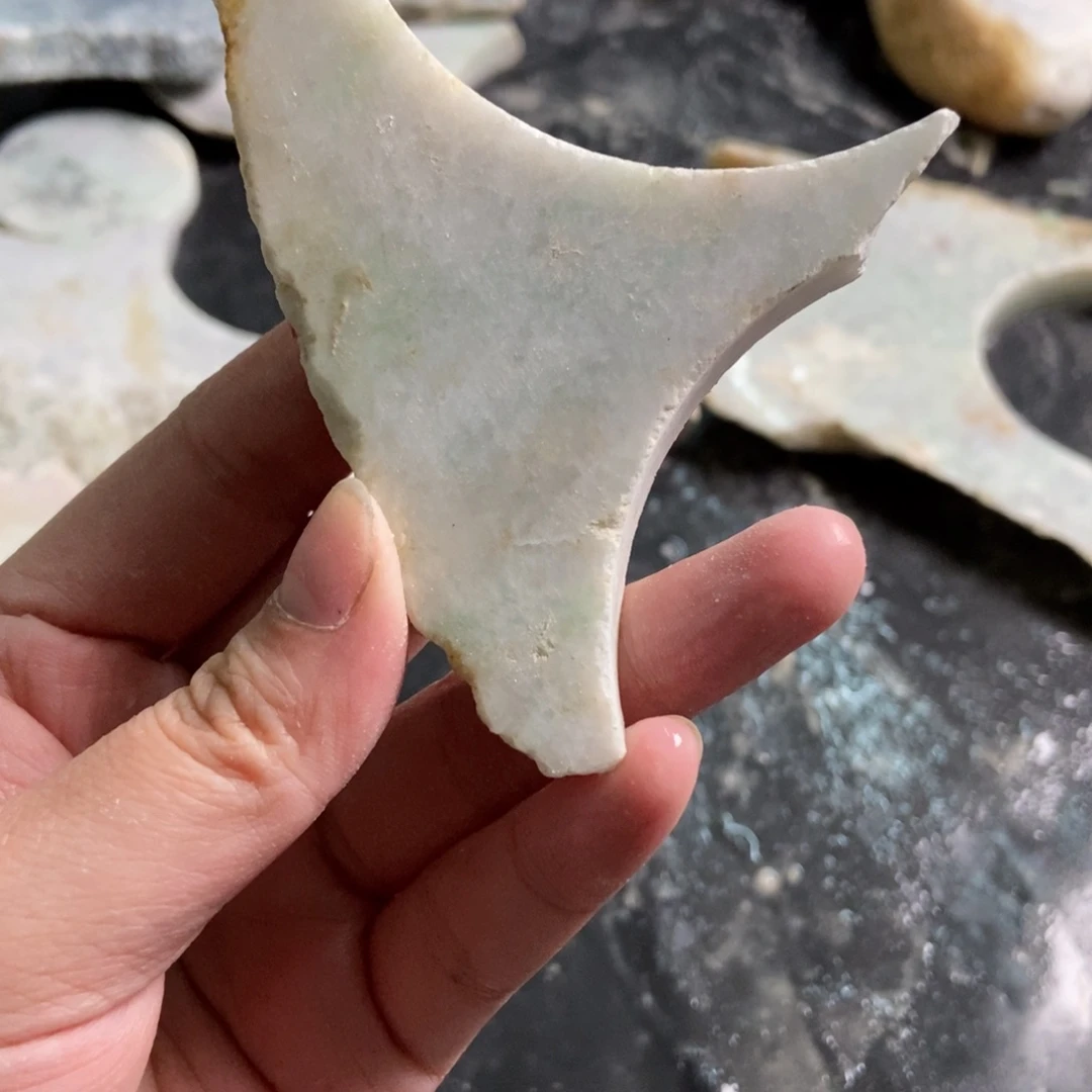 翡翠未镶嵌颈饰天然翡翠