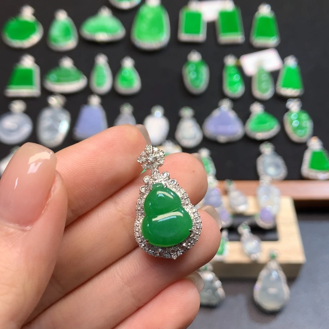 翡翠18K金镶嵌吊坠(不含链)