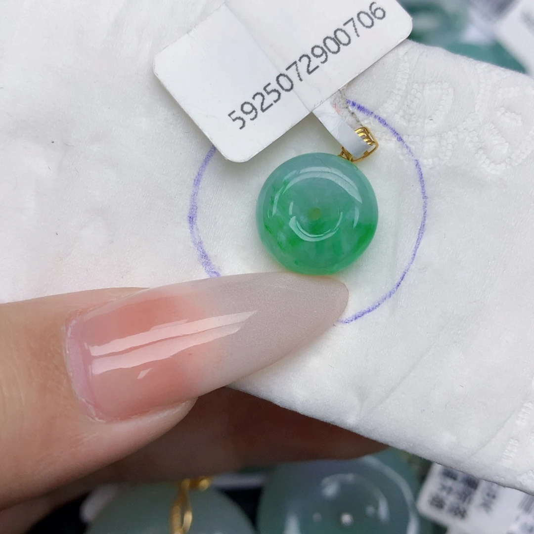 翡翠18K金镶嵌颈饰天然缅甸翡翠a货百元以上9元证书费自理