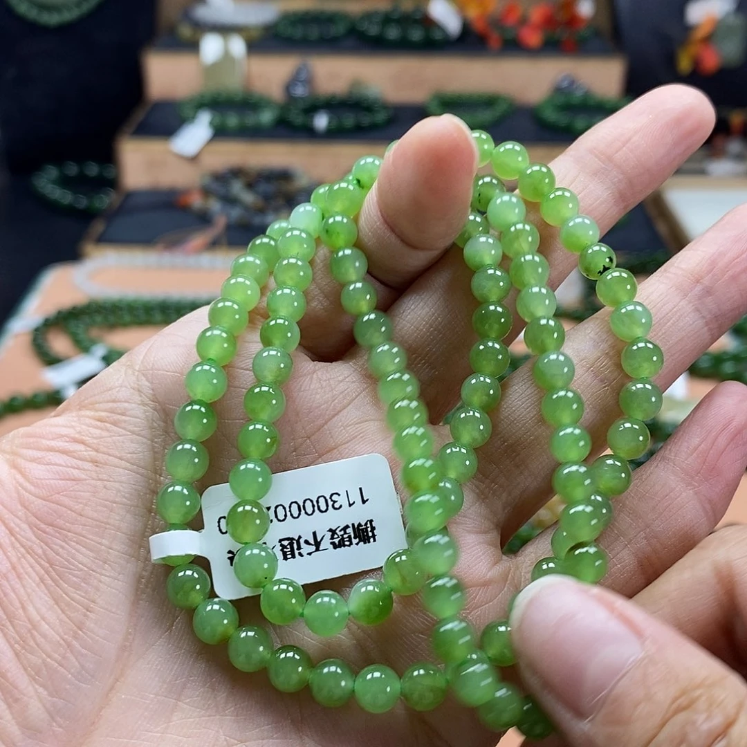 颈饰未镶嵌和田玉（碧玉）5mm果绿