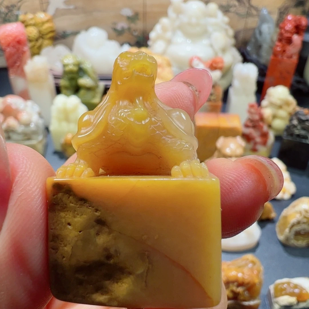 寿山石印石陌*寿山坑头田印章石