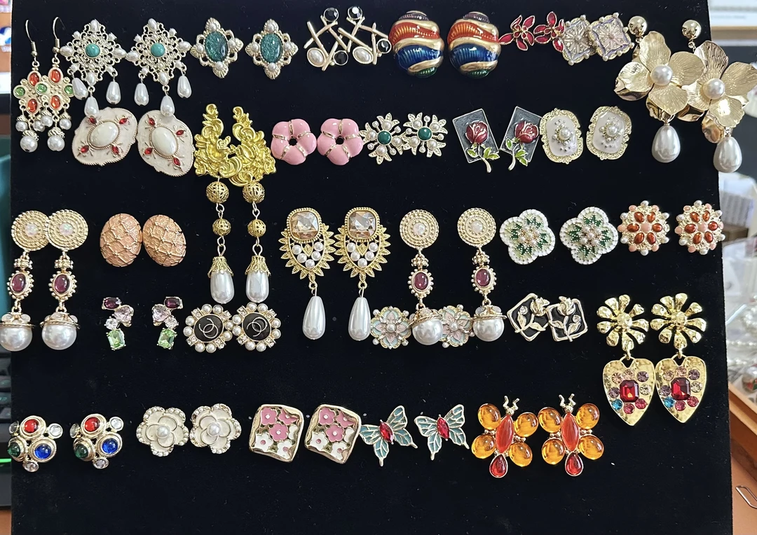 锌合金耳饰 锌合金锆石耳饰 项链 手链轻奢风全品类复古