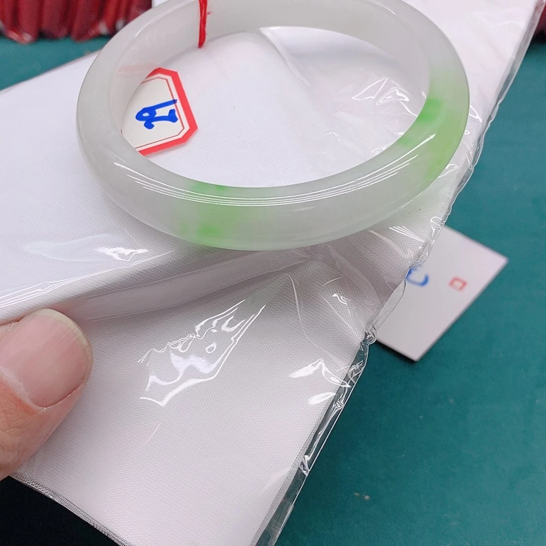 翡翠手镯未镶嵌缘****下29999999