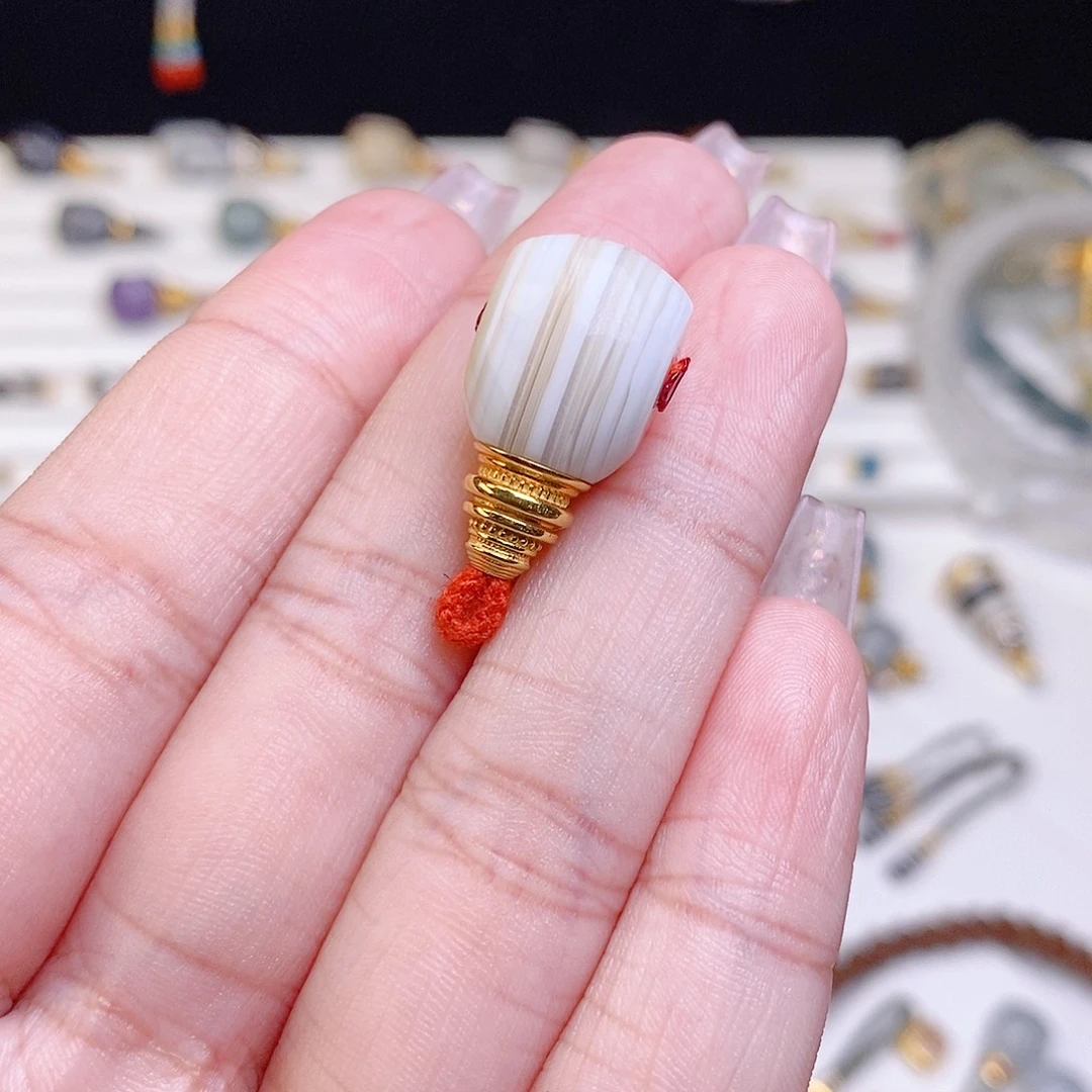 玛瑙/玉髓18K金镶嵌颈饰对孔11.7