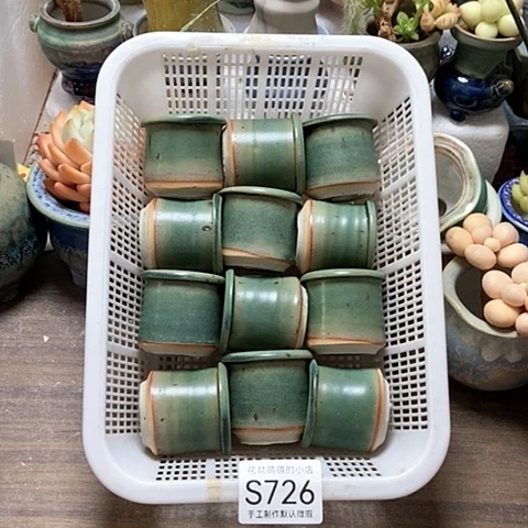 紫砂花盆726位下去咯口径3.5左右