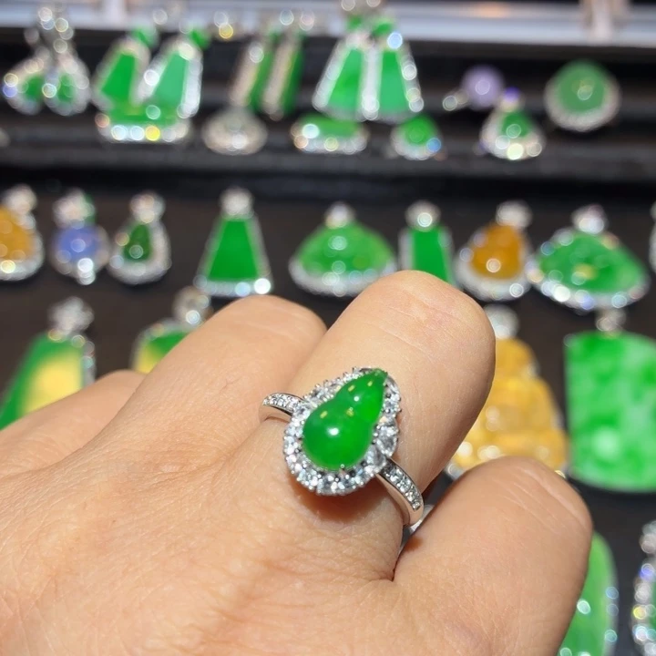 翡翠18K金镶嵌吊坠(不含链)翡翠