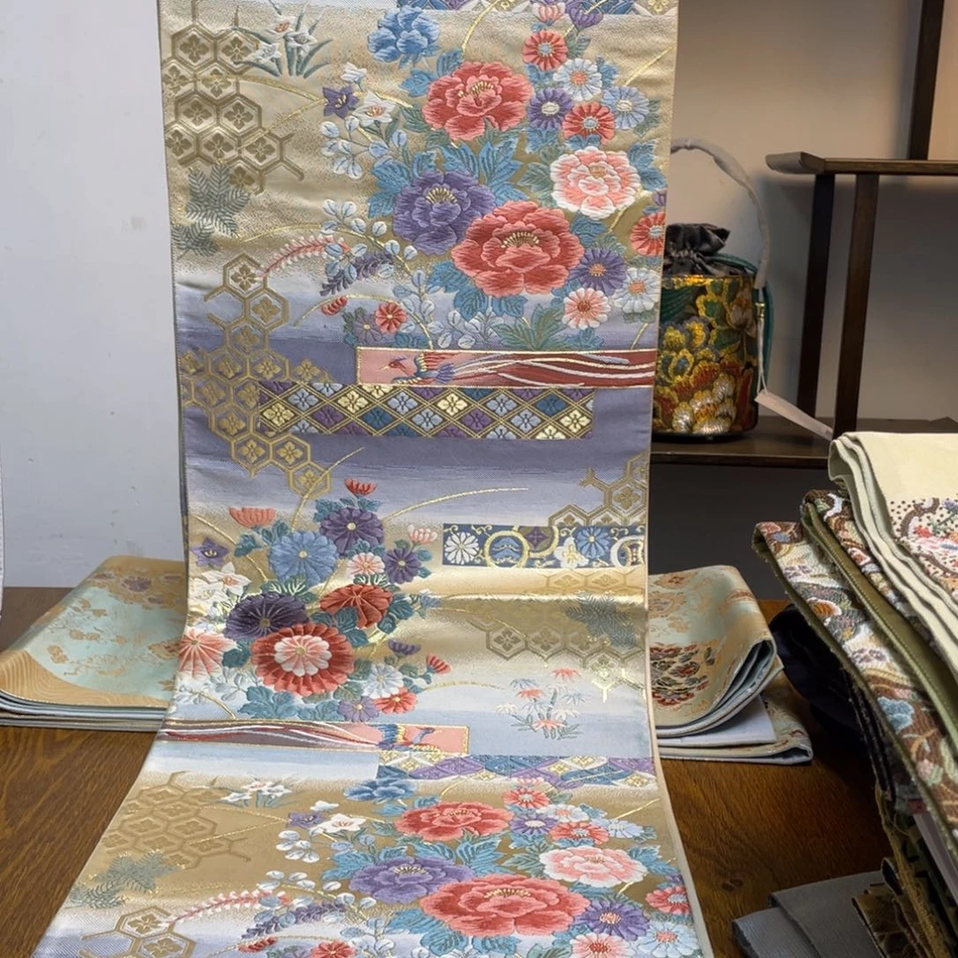 织绣织锦技艺高超15